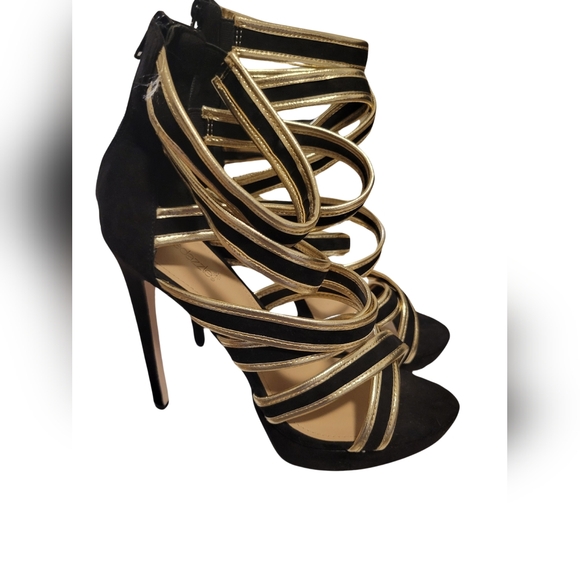 Black & Gold Heels - Picture 2 of 2